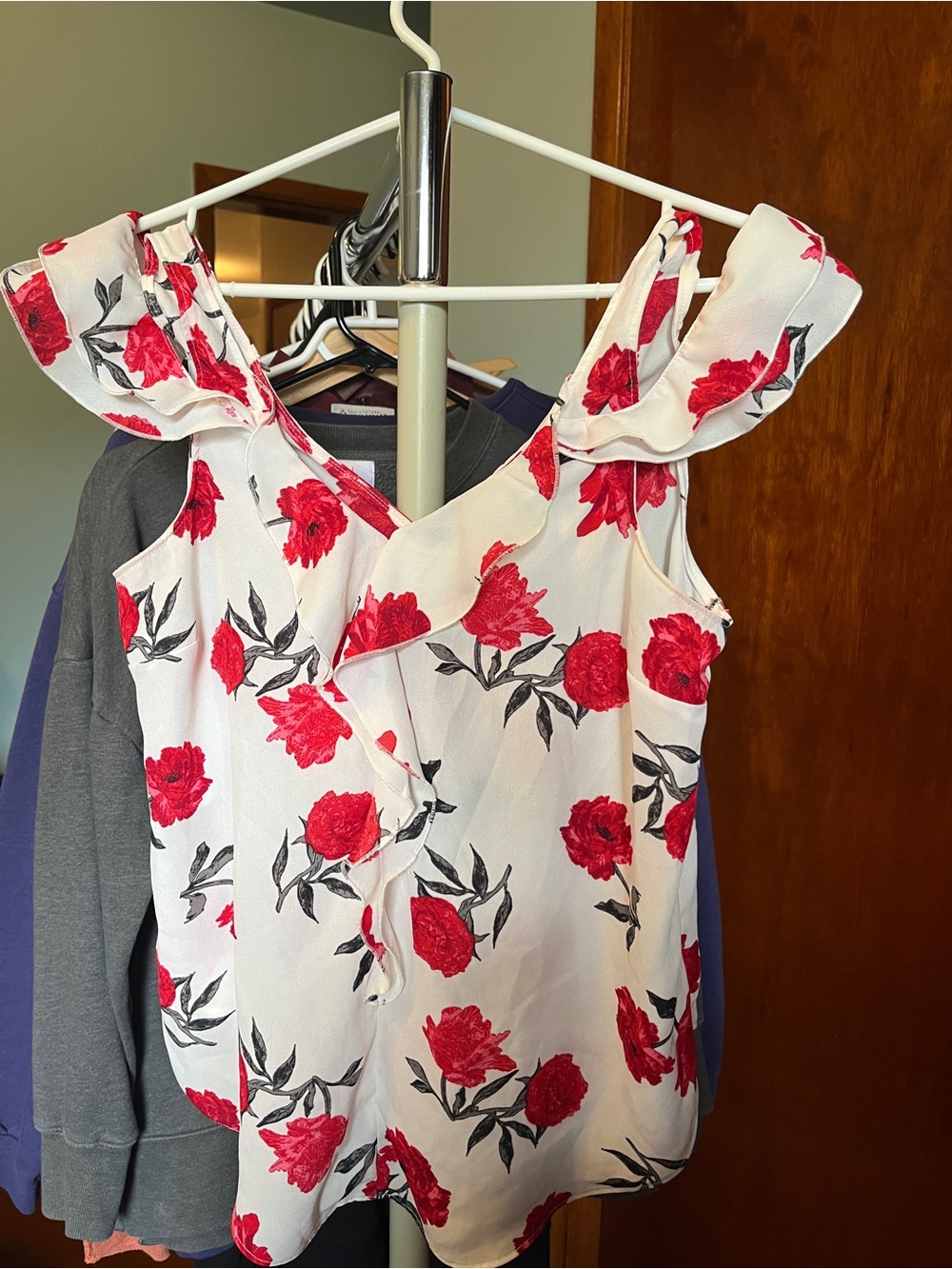 Dynamite White Camisole with Red Floral Print and Ruffle Straps